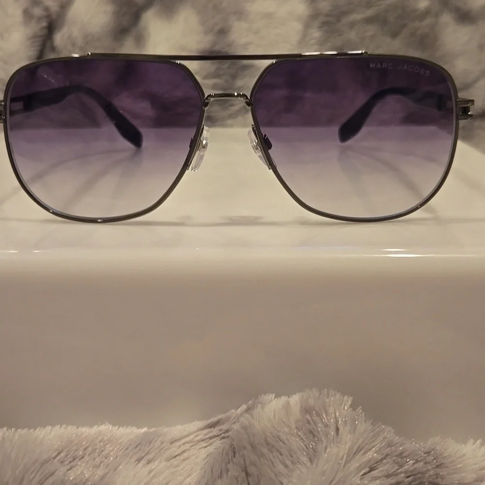 Marc Jacobs Aviator Sunglasses Brand New In Case